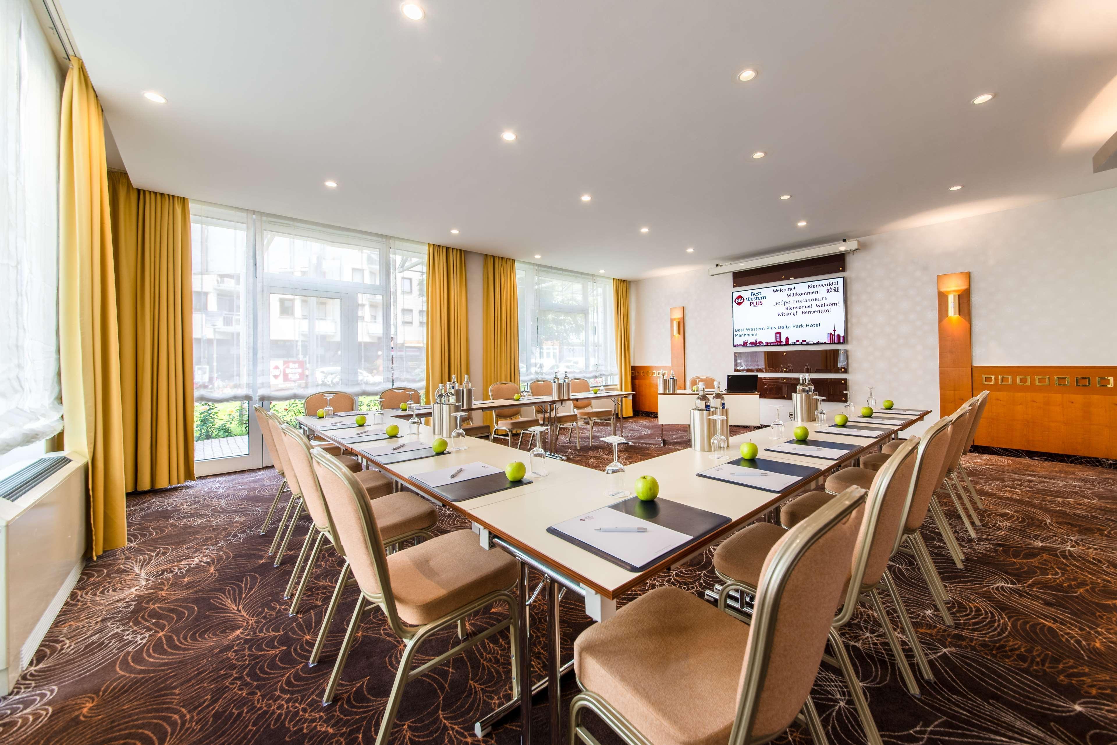 Best Western Plus Delta Park Hotel Mannheim Ngoại thất bức ảnh
